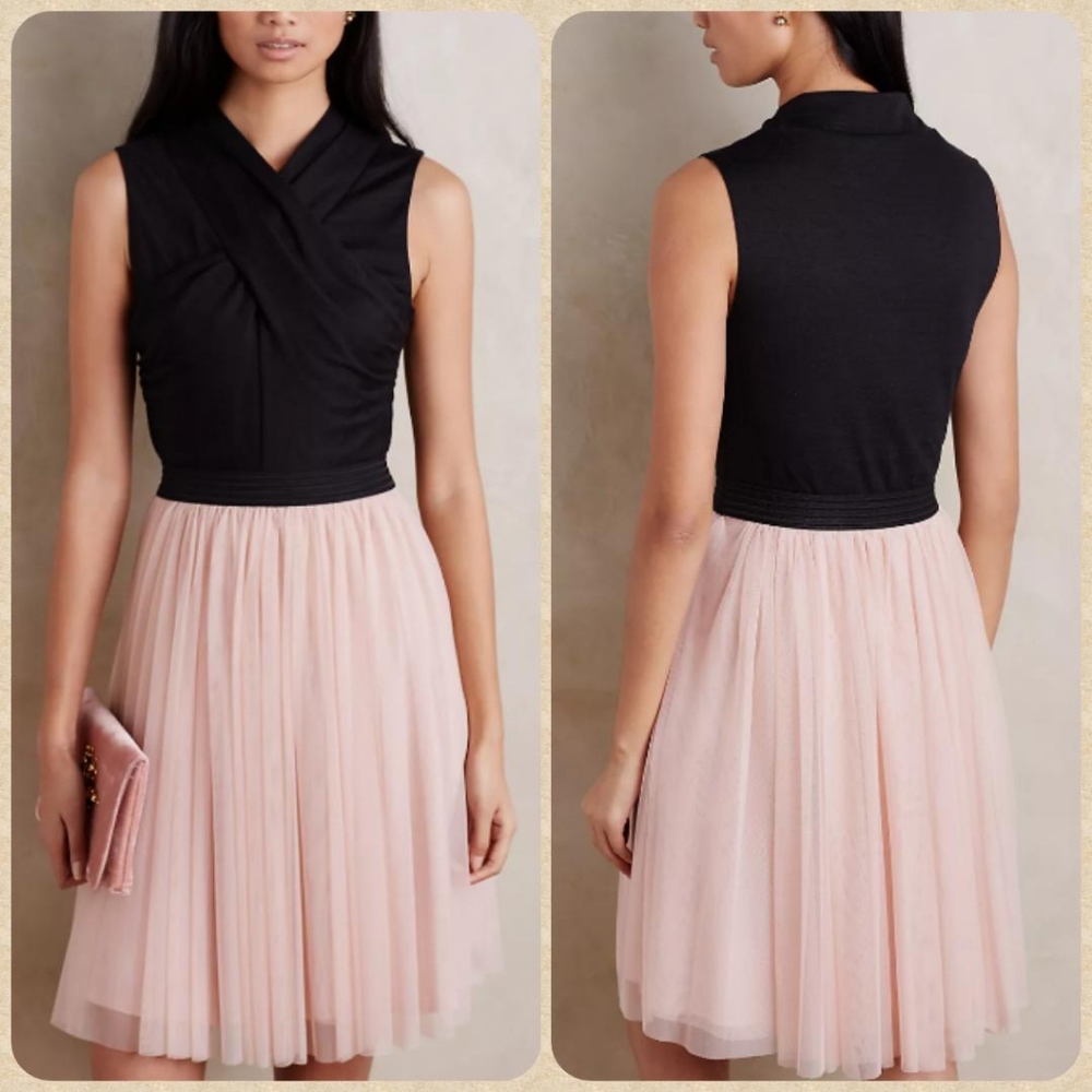 NWOT HD in Paris Wrap Elastic Waist Dress